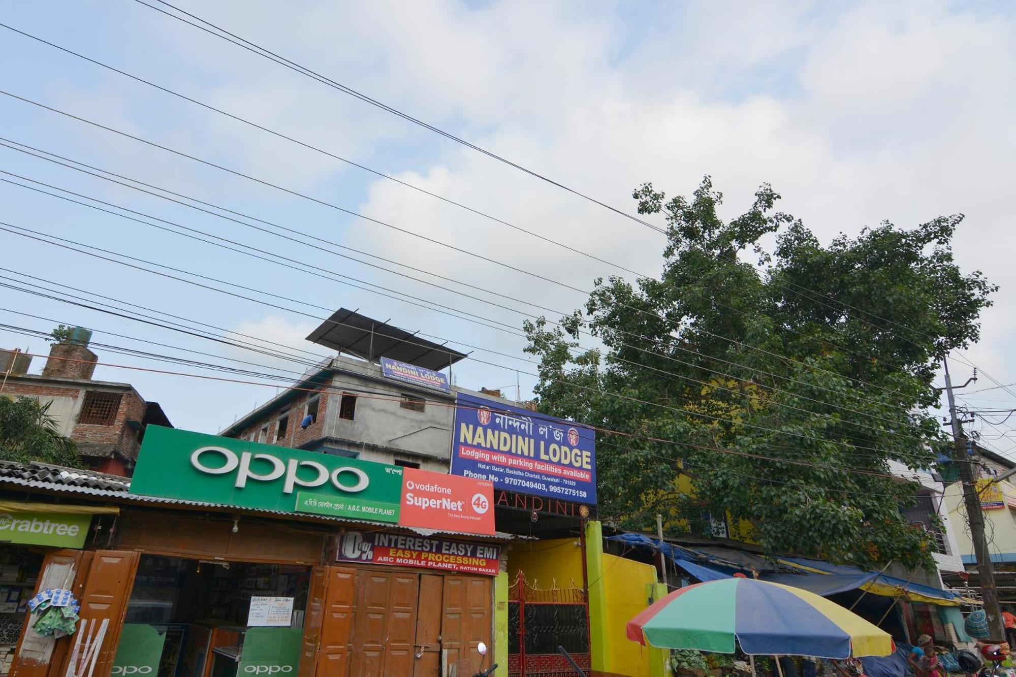 Spot On Nandini Lodge Khanapara Exterior foto